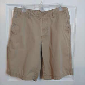 Old Navy Tan Khaki Chino Flat Front Shorts Relaxed Golf 10" Inseam Size 32